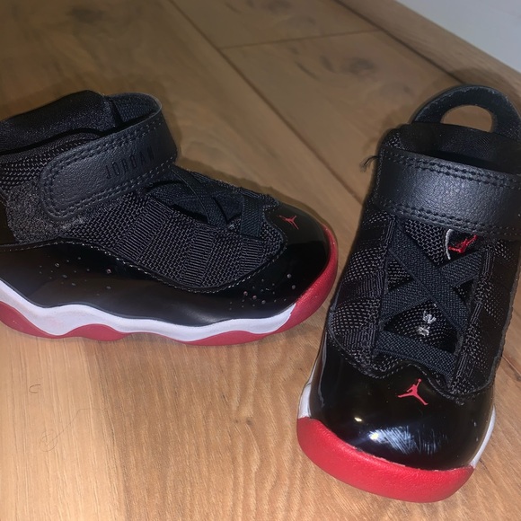 Jordan 6 Rings - Picture 2 of 3